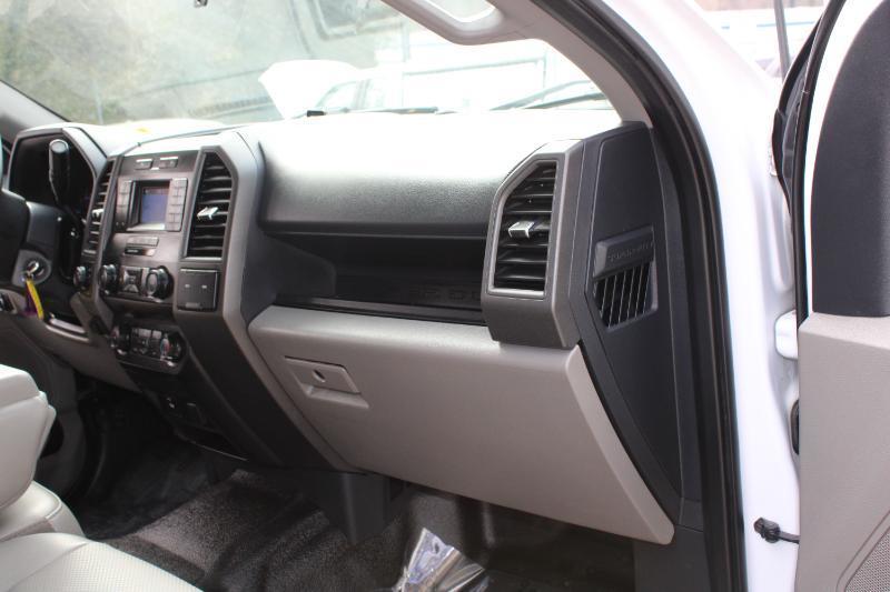 Ford Super Duty F-250 SRW XL 4WD Crew Cab 8' Box 2022