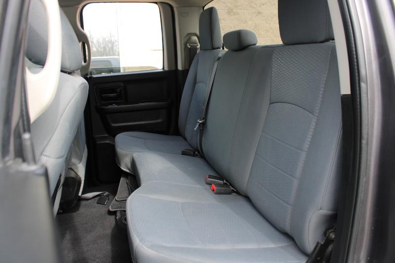 RAM 1500 Classic Express 4x2 Quad Cab 6'4" Box 2019