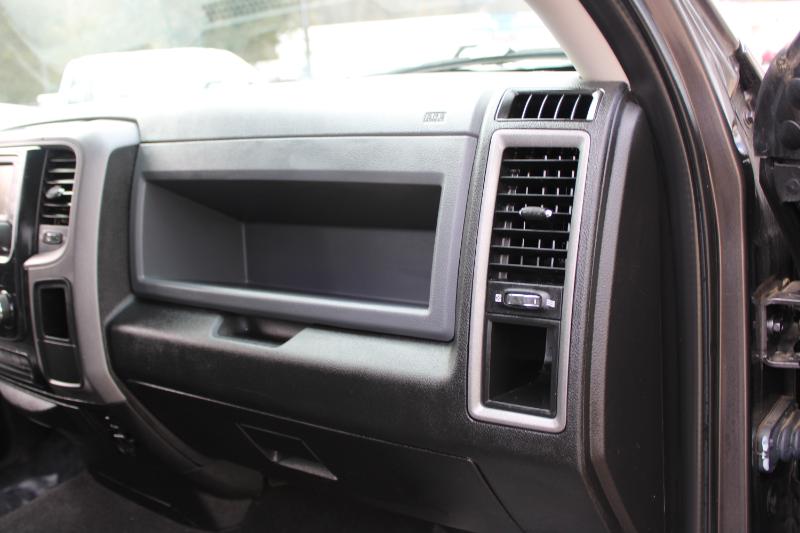 RAM 1500 Classic Express 4x2 Quad Cab 6'4" Box 2019