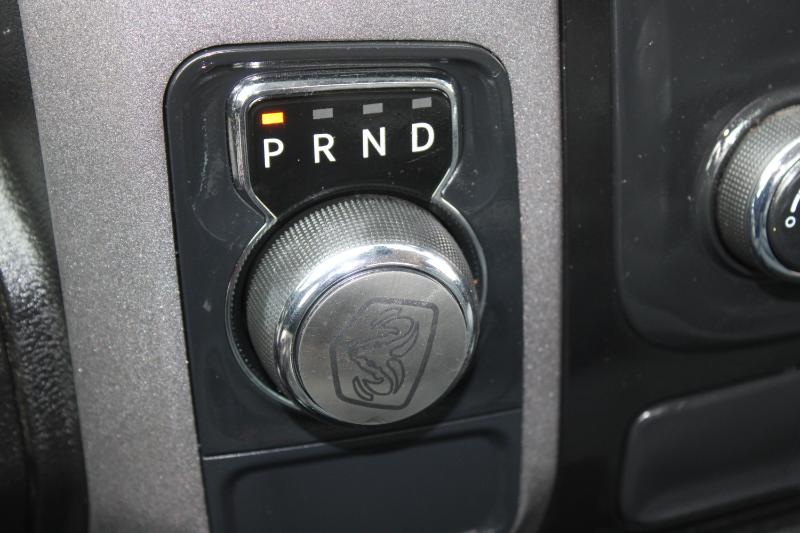 RAM 1500 Classic Express 4x2 Quad Cab 6'4" Box 2019