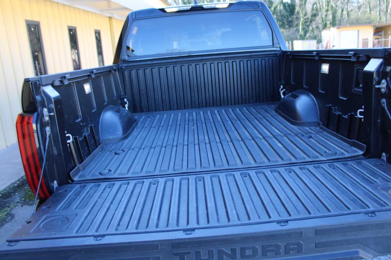 Toyota Tundra 4WD SR5 CrewMax 5.5' Bed (Natl) 2023