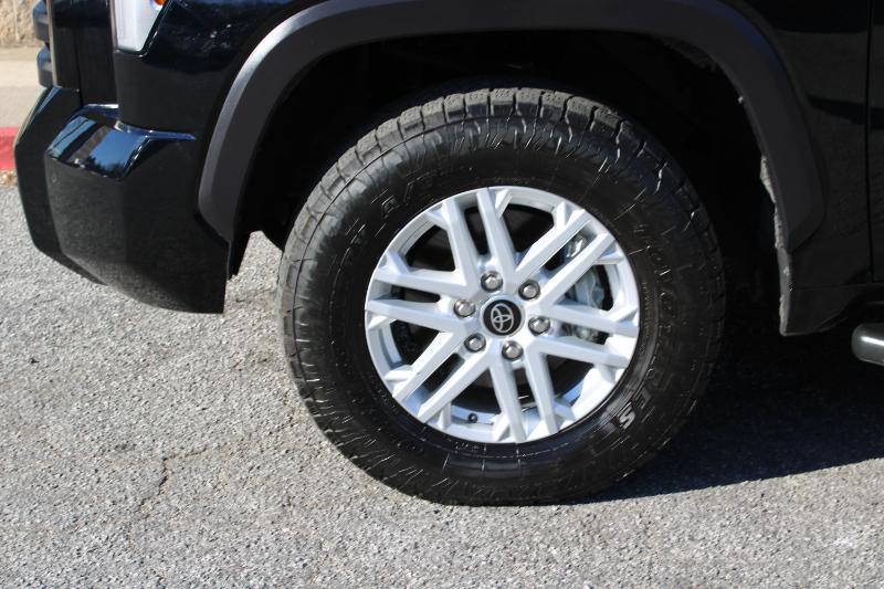 Toyota Tundra 4WD SR5 CrewMax 5.5' Bed (Natl) 2023