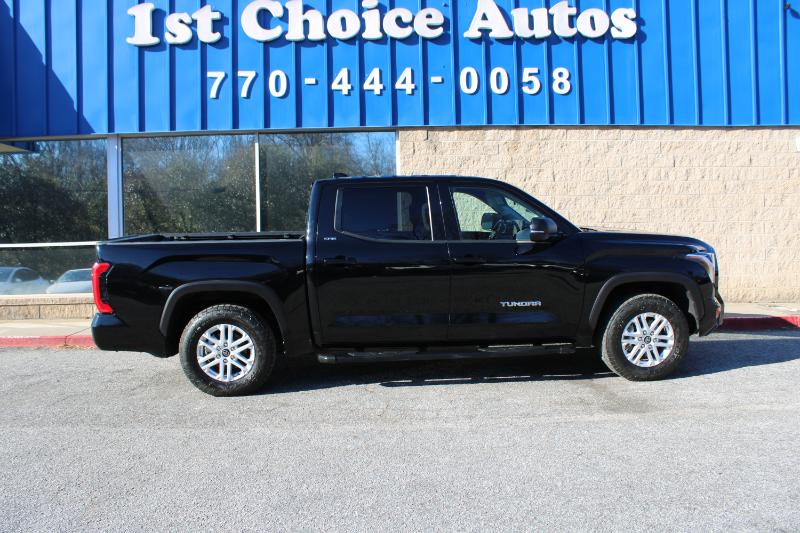 Toyota Tundra 4WD SR5 CrewMax 5.5' Bed (Natl) 2023