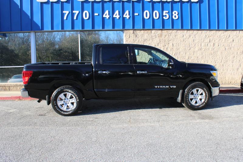 Nissan Titan 4x4 Crew Cab SV 2018