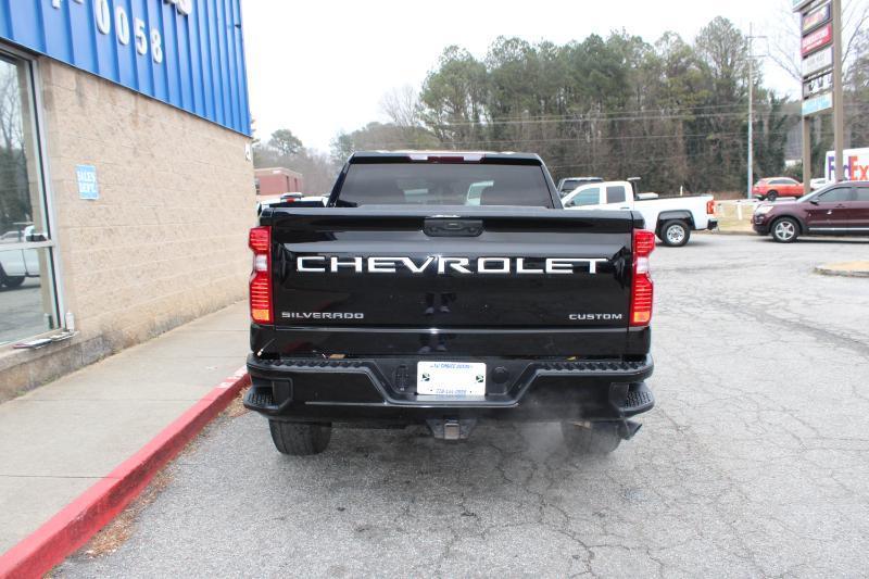 Chevrolet Silverado 1500 2WD Double Cab 147" Custom 2023