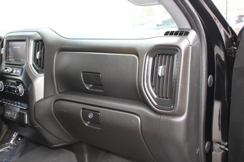 Chevrolet Silverado 1500 2WD Double Cab 147" Custom 2023