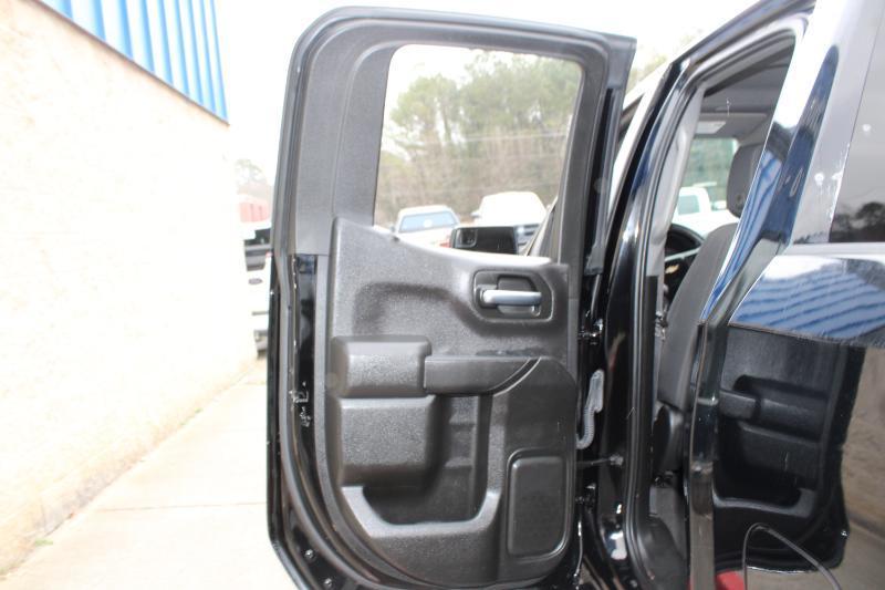 Chevrolet Silverado 1500 2WD Double Cab 147" Custom 2023