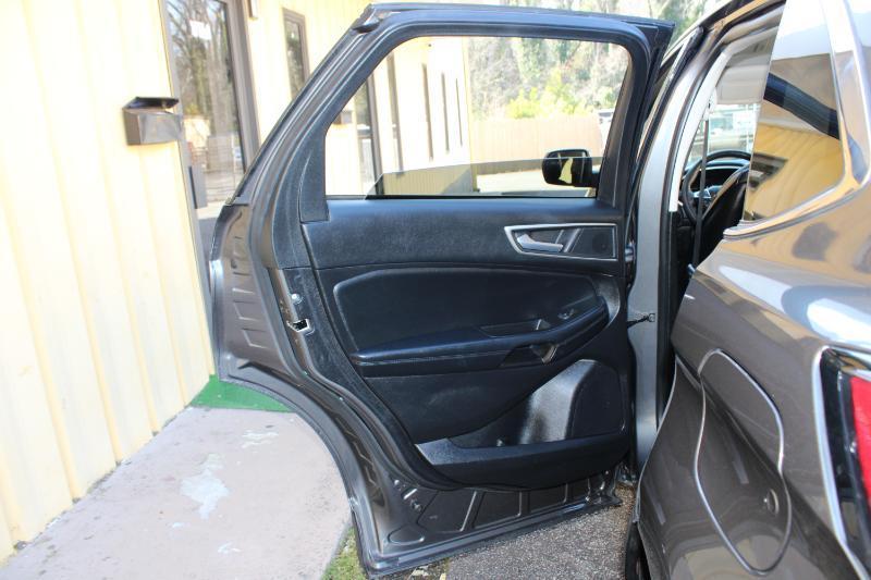 Ford Edge SEL AWD 2021