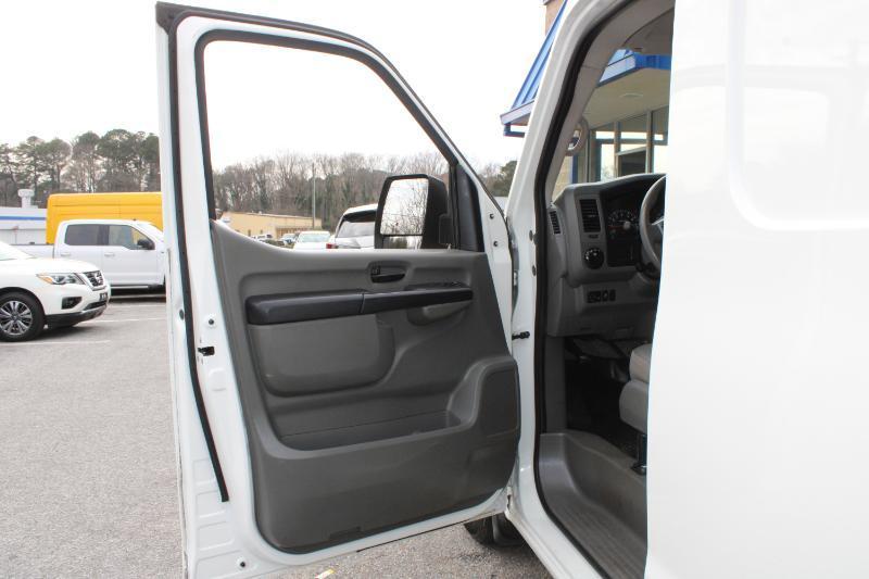 Nissan NV Cargo NV2500 HD High Roof V6 SV 2020