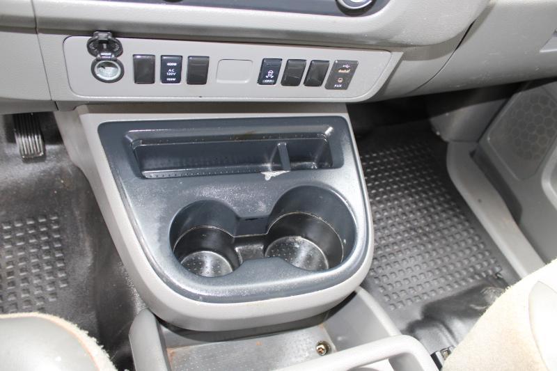 Nissan NV Cargo NV2500 HD High Roof V6 SV 2020