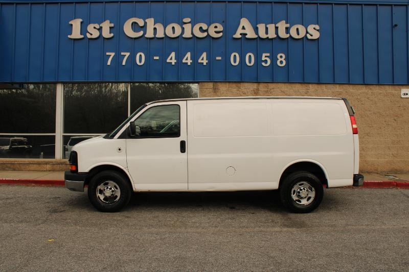 Chevrolet Express Cargo Van RWD 2500 135" 2011