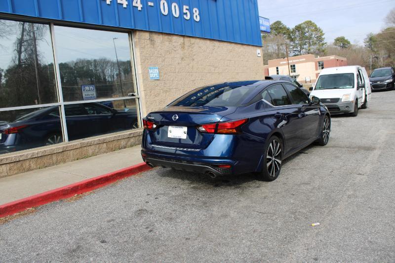 Nissan Altima 2.5 SR Sedan 2021