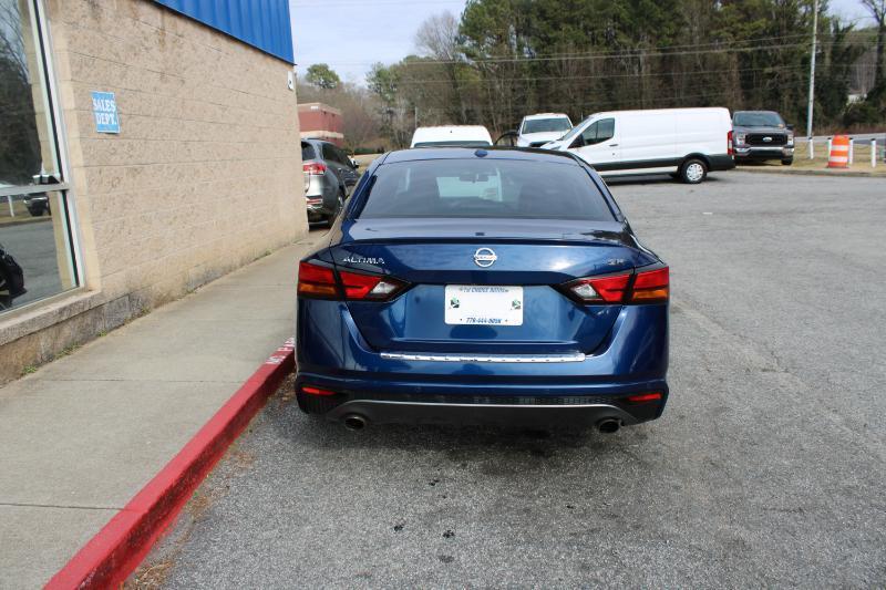 Nissan Altima 2.5 SR Sedan 2021