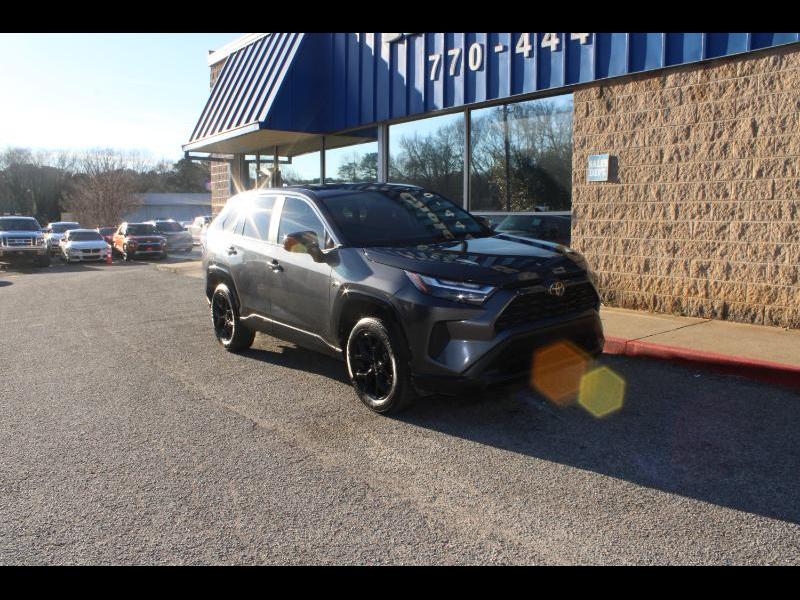 Toyota RAV4 LE FWD (Natl) 2023