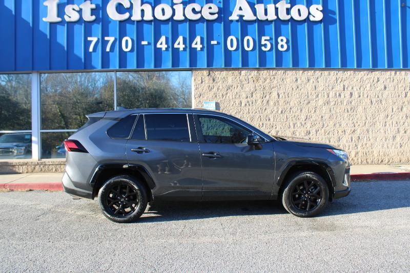 Toyota RAV4 LE FWD (Natl) 2023