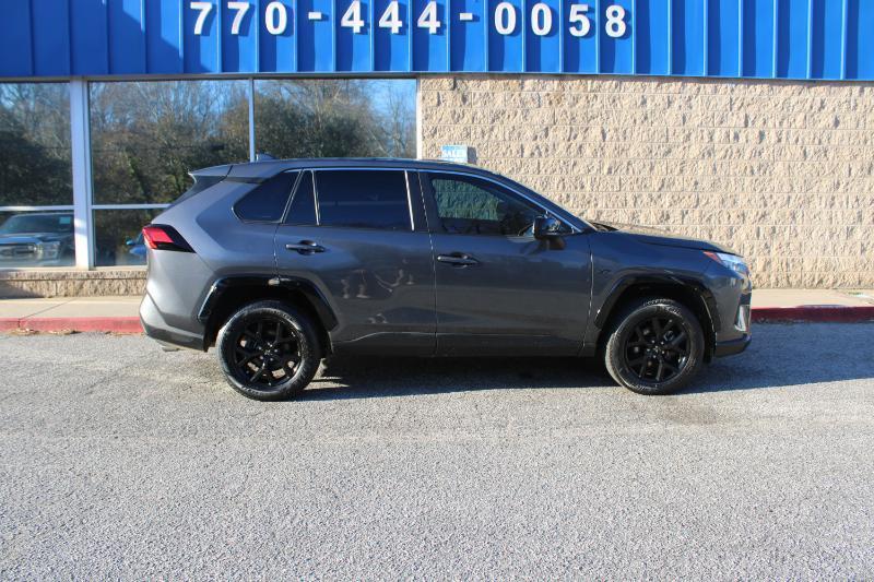 Toyota RAV4 LE FWD (Natl) 2023