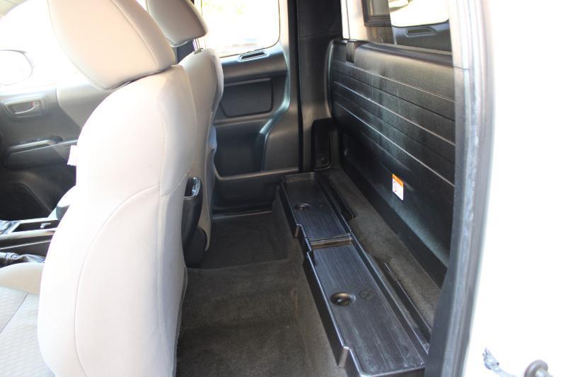 Toyota Tacoma 2WD SR Access Cab 6' Bed I4 AT (Natl) 2021