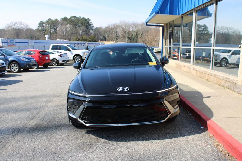 Hyundai Sonata SE FWD 2025