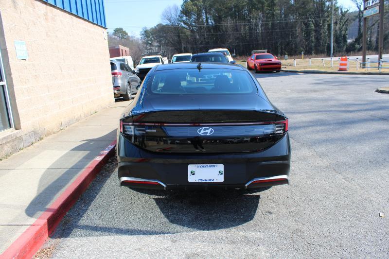 Hyundai Sonata SE FWD 2025