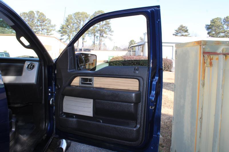 Ford F-150 2WD SuperCrew 145" XLT 2011
