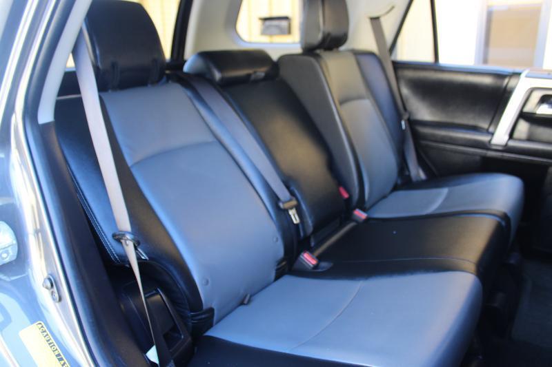 Toyota 4Runner RWD 4dr V6 SR5 Premium (Natl) 2016