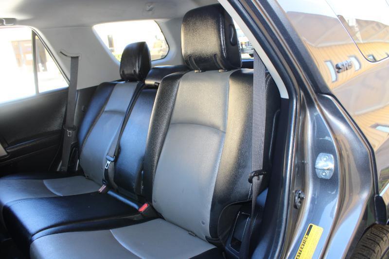 Toyota 4Runner RWD 4dr V6 SR5 Premium (Natl) 2016