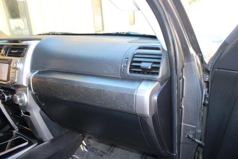 Toyota 4Runner RWD 4dr V6 SR5 Premium (Natl) 2016