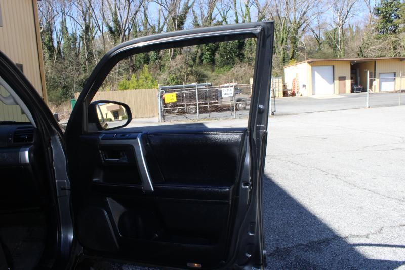 Toyota 4Runner RWD 4dr V6 SR5 Premium (Natl) 2016