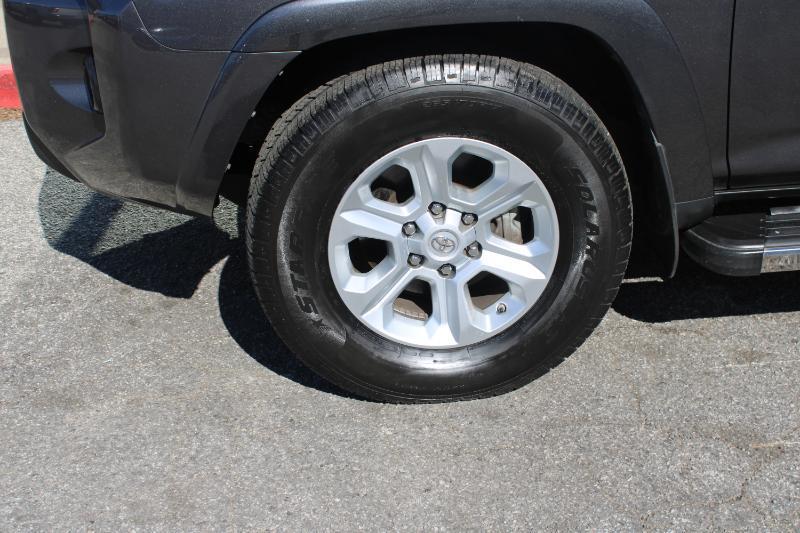 Toyota 4Runner RWD 4dr V6 SR5 Premium (Natl) 2016