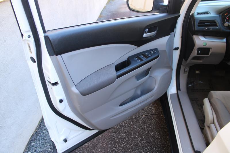 Honda CR-V 2WD 5dr LX 2012