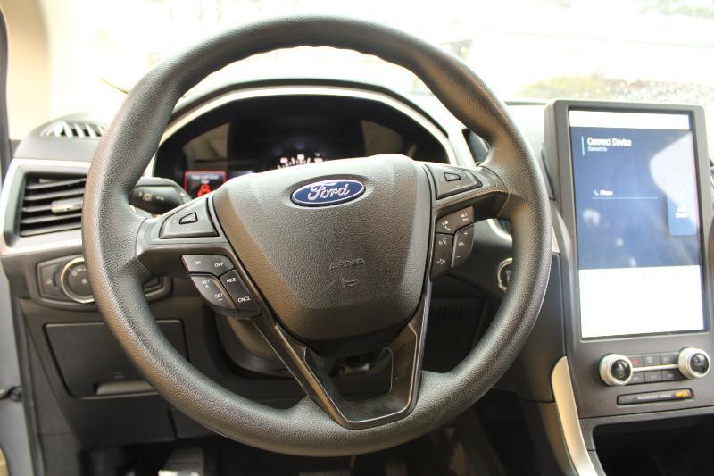 Ford Edge SE FWD 2021