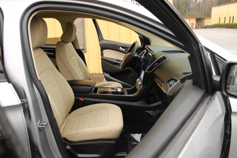Ford Edge SE FWD 2021
