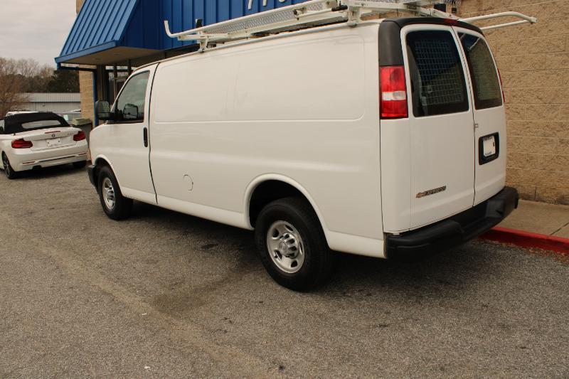 Chevrolet Express Cargo Van RWD 2500 135" 2019
