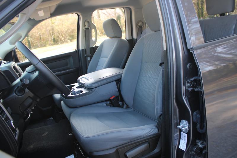 RAM 1500 Classic Tradesman 4x2 Quad Cab 6'4" Box 2019