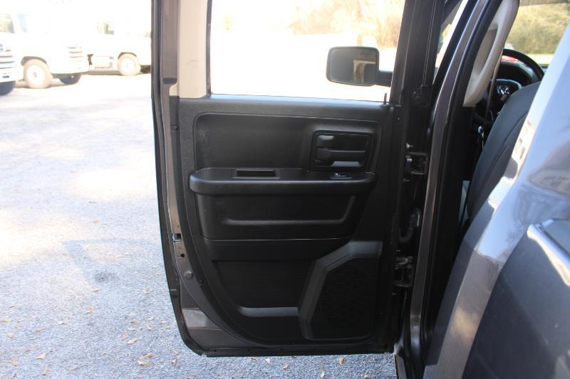 RAM 1500 Classic Tradesman 4x2 Quad Cab 6'4" Box 2019