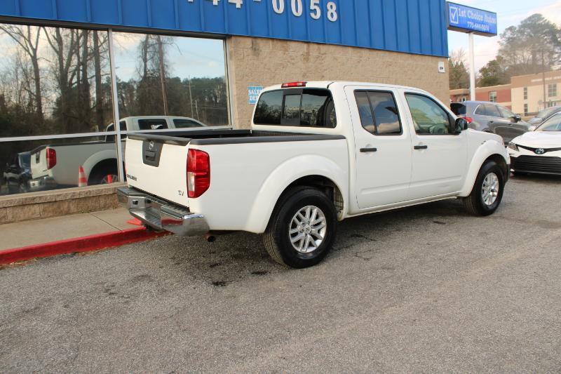 Nissan Frontier 2WD Crew Cab SWB Auto SV 2016