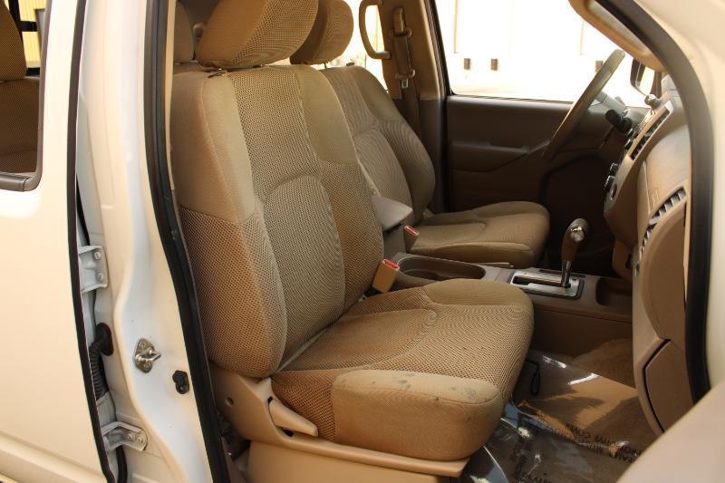 Nissan Frontier 2WD Crew Cab SWB Auto SV 2016