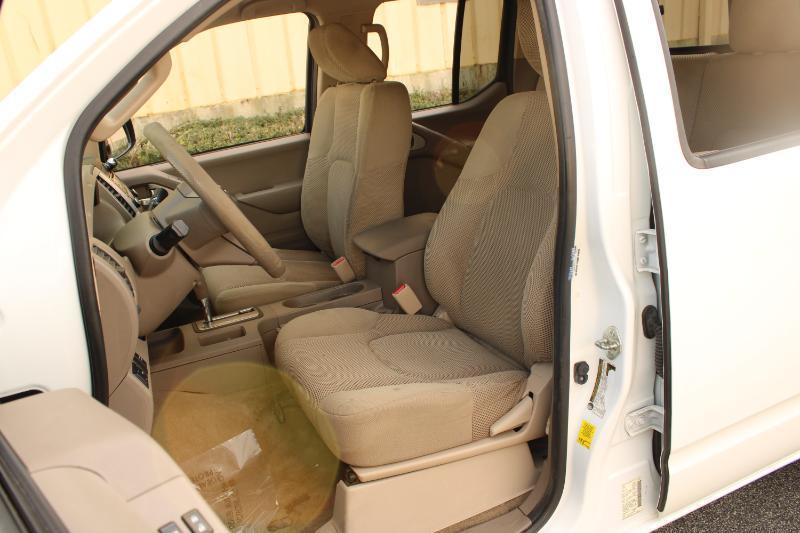 Nissan Frontier 2WD Crew Cab SWB Auto SV 2016