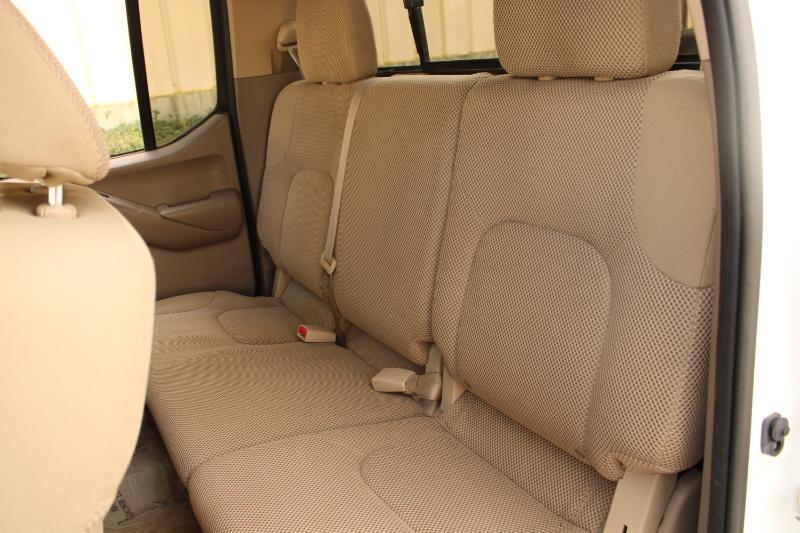 Nissan Frontier 2WD Crew Cab SWB Auto SV 2016