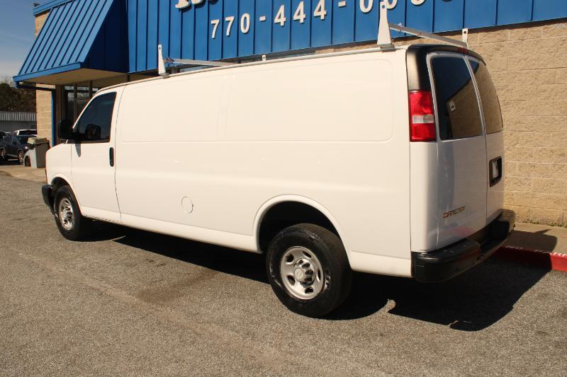 Chevrolet Express Cargo Van RWD 3500 155" 2019