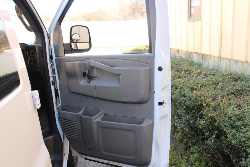 Chevrolet Express Cargo Van RWD 3500 155" 2019