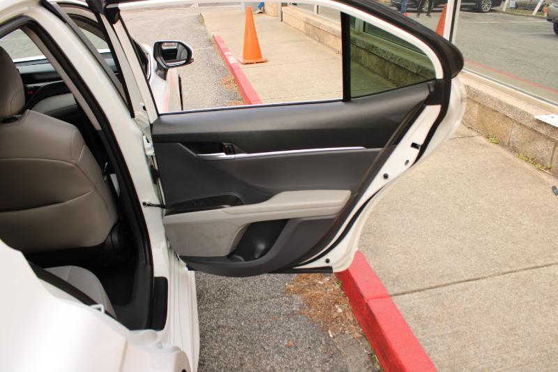 Toyota Camry SE Auto (Natl) 2024