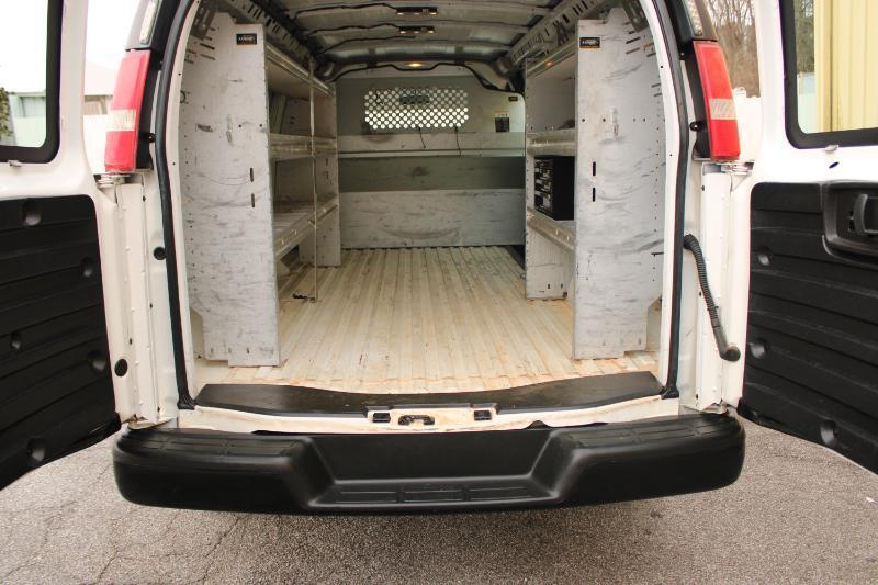 Chevrolet Express Cargo Van RWD 3500 155" 2016