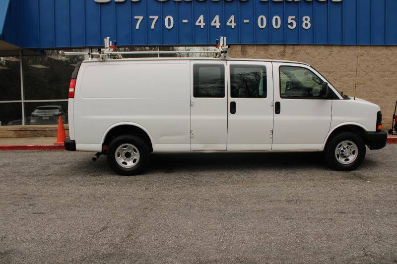 Chevrolet Express Cargo Van RWD 3500 155" 2016