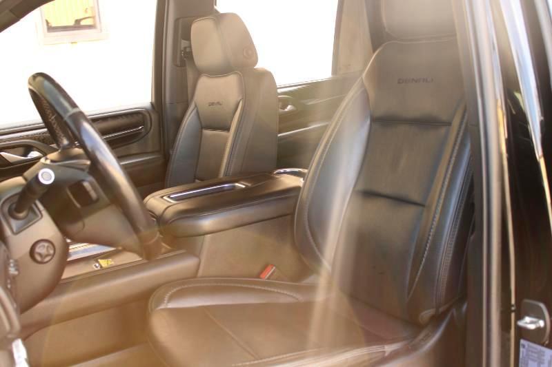 GMC Yukon 4WD 4dr Denali 2022