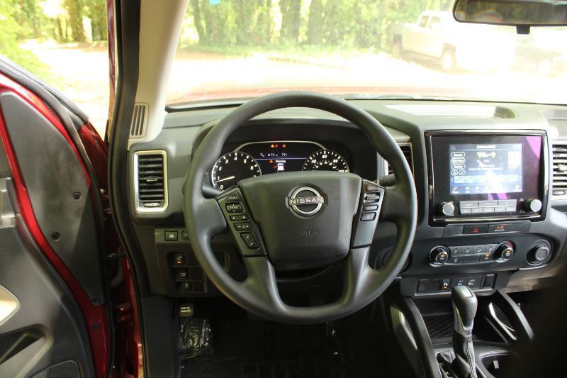 Nissan Frontier Crew Cab 4x2 SV Auto 2022