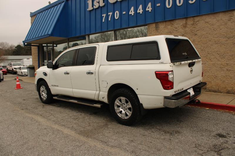 Nissan Titan 4x2 Crew Cab SV 2017