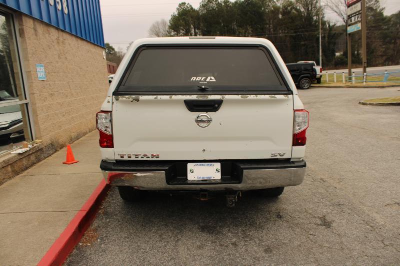 Nissan Titan 4x2 Crew Cab SV 2017