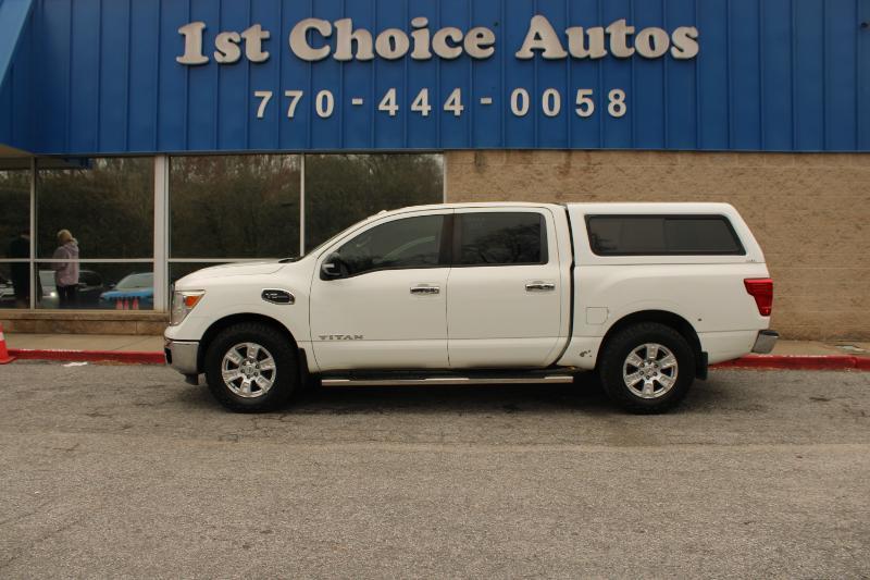 Nissan Titan 4x2 Crew Cab SV 2017