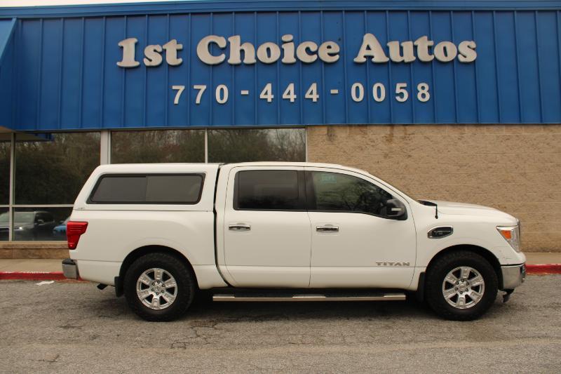 Nissan Titan 4x2 Crew Cab SV 2017